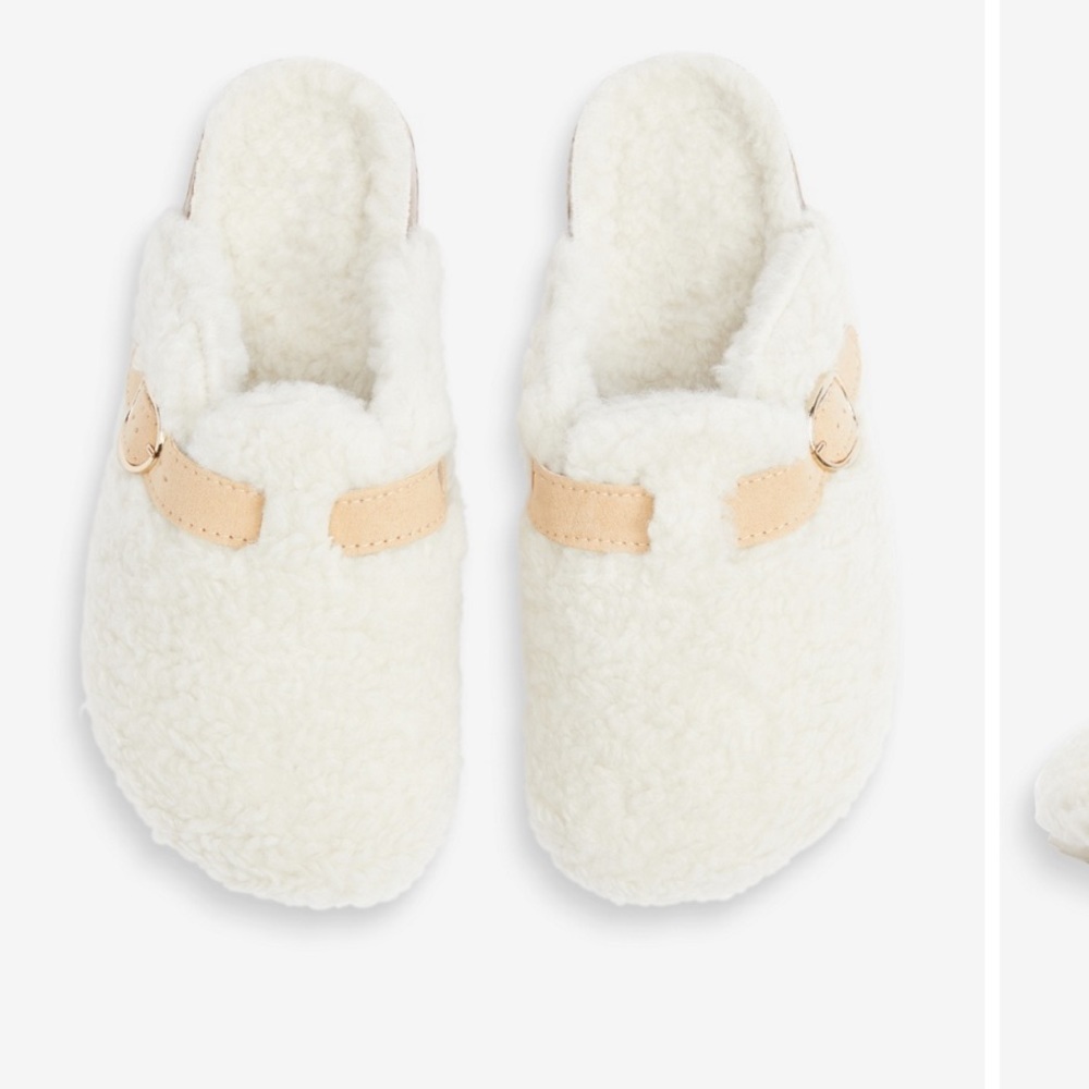 NWOT! FABLETICS teddy slid on shoes